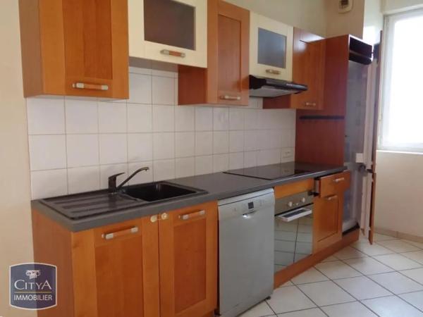 Appartement à louer 4 pièces 95.94m² Saint-Nazaire (44600)