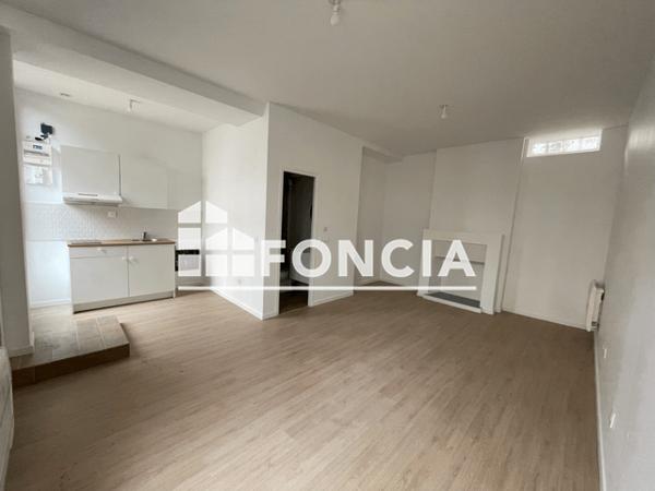Location Studio 25 m² - 16 RUE DE SOLFERINO Elbeuf 76500