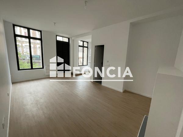 Location Studio 25 m² - 16 RUE DE SOLFERINO Elbeuf 76500