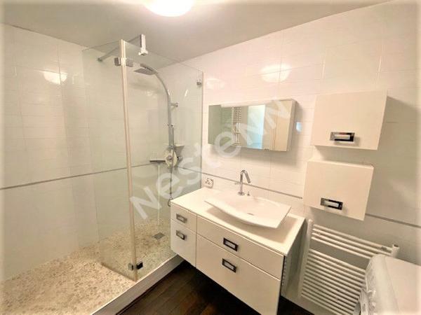 HYPER CENTRE DE REIMS - TYPE 2 EN DUPLEX MEUBLE + BOX FERME