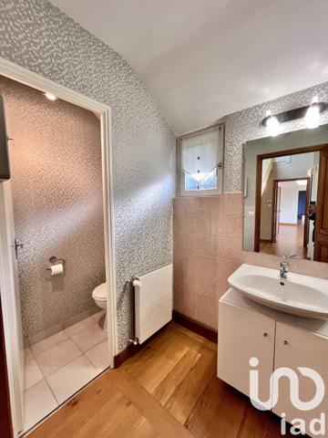 Longère 10 pièces de 265 m² à Saint-Grégoire (35760)