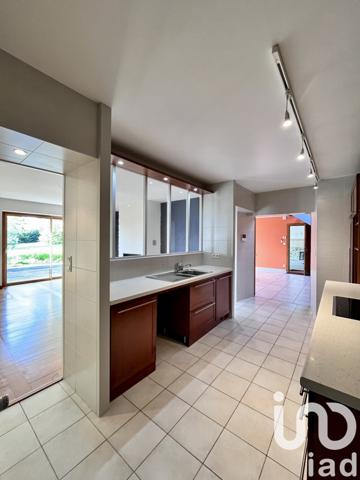 Longère 10 pièces de 265 m² à Saint-Grégoire (35760)