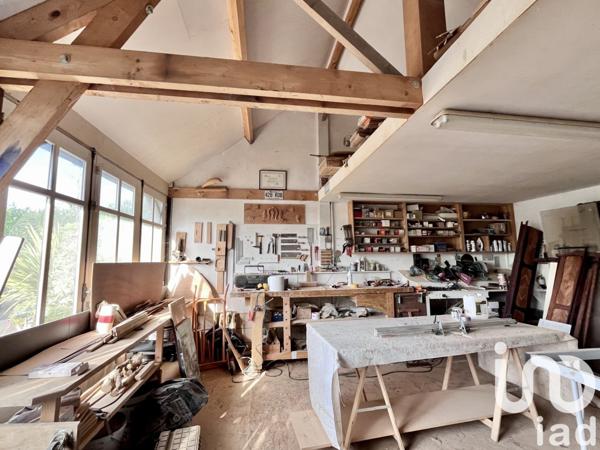 Longère 10 pièces de 265 m² à Saint-Grégoire (35760)