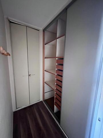 Vue dégagée dans une résidence sécurisée