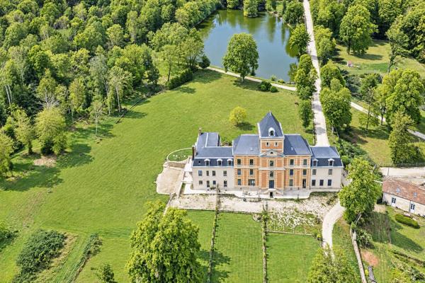 Ensemble immobilier Lévis-Saint-Nom - YVELINES