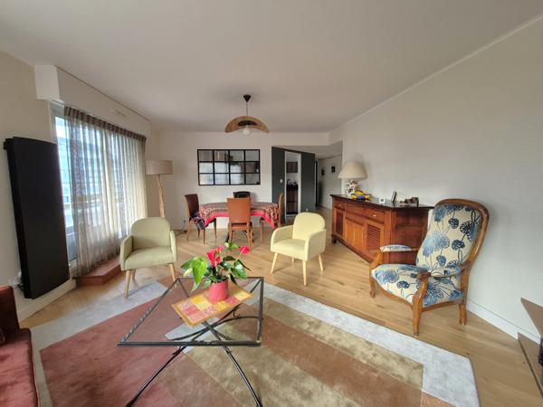 Vannes (56000) Appartement d'environ 100m² de 3 chambres avec garage et cave