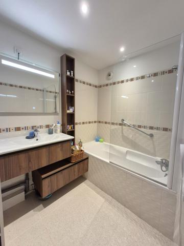 Vannes (56000) Appartement d'environ 100m² de 3 chambres avec garage et cave