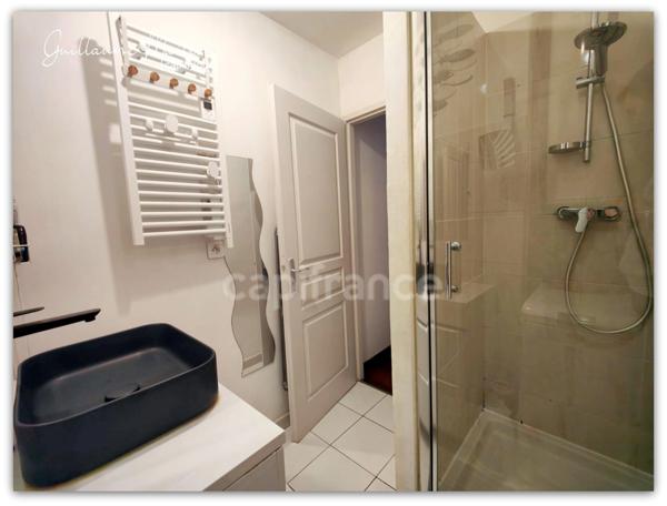 Appartement à vendre 3 pièces PEZENAS (34)