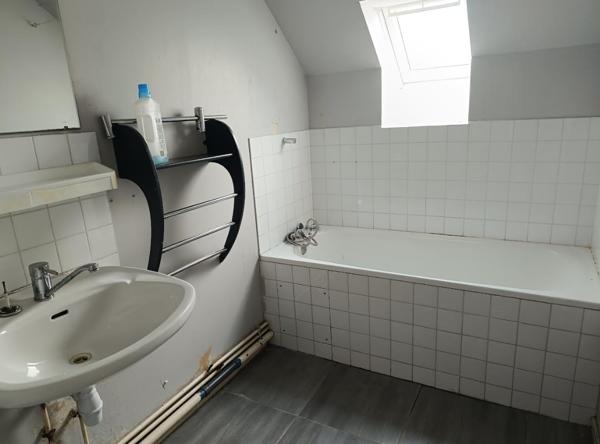 29270 Carhaix maison de 107 m² proches toutes commodités 3 chambres