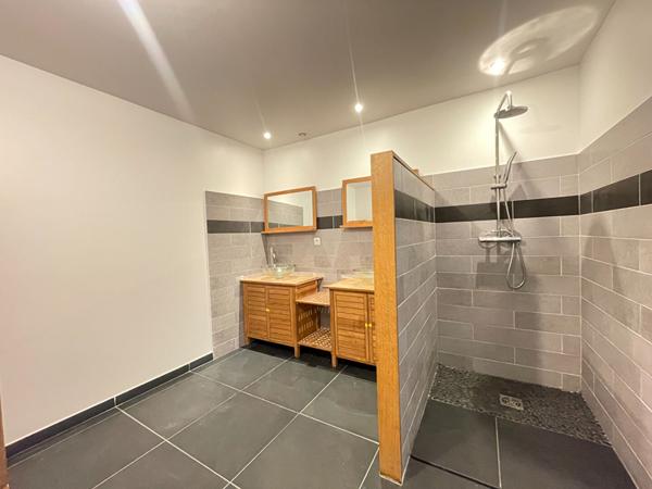 Maison d'architecte -2014- DPE B - 4 chambres - PISICNE