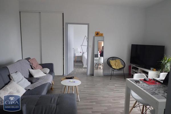 Appartement à louer 2 pièces 46.99m²