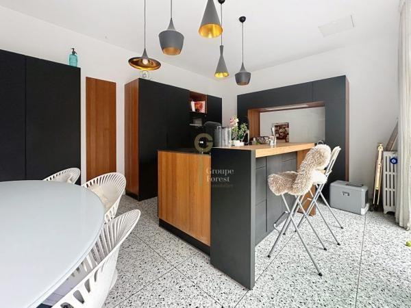 Maison mitoyenne 1 côté Marcq-en-Baroeul 160 m²