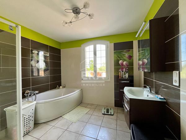 Maison Mulsanne, 5 chambres, 1 bureau, 3268m² de terrain