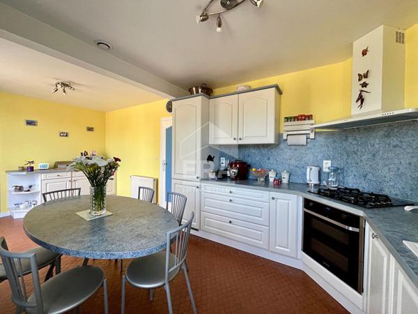 Maison Mulsanne, 5 chambres, 1 bureau, 3268m² de terrain