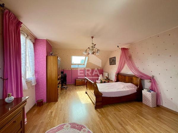 Maison Mulsanne, 5 chambres, 1 bureau, 3268m² de terrain