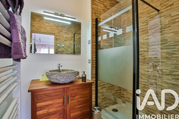 Maison à vendre 8 pièces 272 m² Champs-sur-Tarentaine-Marchal