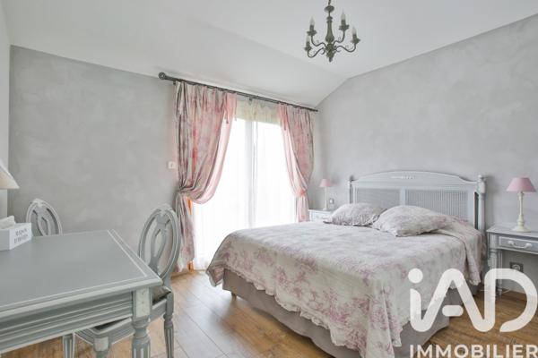 Maison à vendre 8 pièces 272 m² Champs-sur-Tarentaine-Marchal