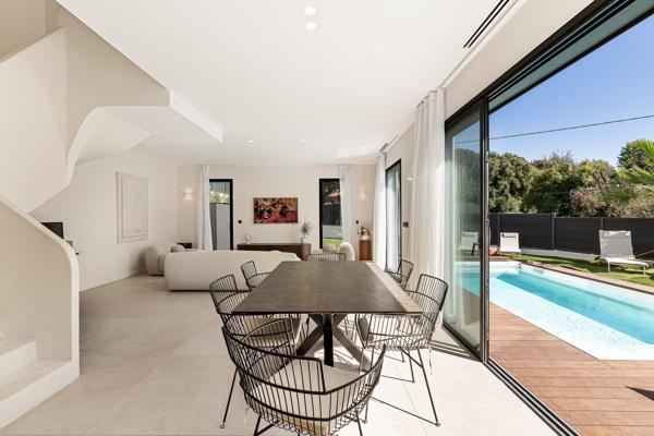 MAGNIFIQUE VILLA CONTEMPORAINE A BIOT