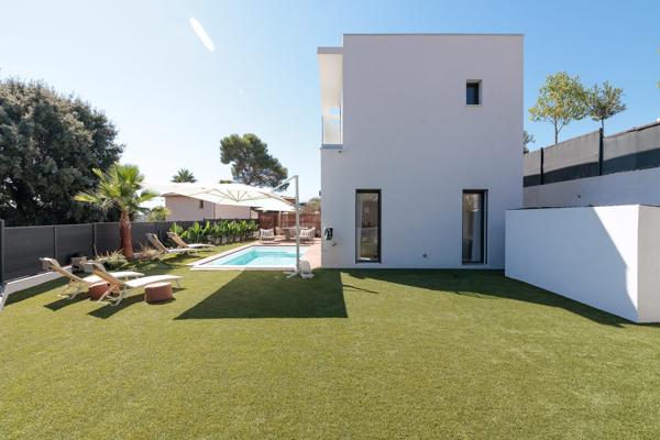 MAGNIFIQUE VILLA CONTEMPORAINE A BIOT