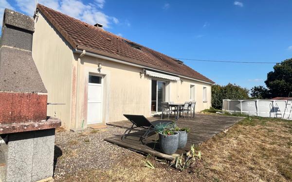 Maison à vendre    7 pièces •  Saint-Denis-sur-Sarthon