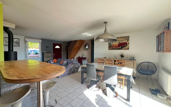 Maison à vendre    7 pièces •  Saint-Denis-sur-Sarthon