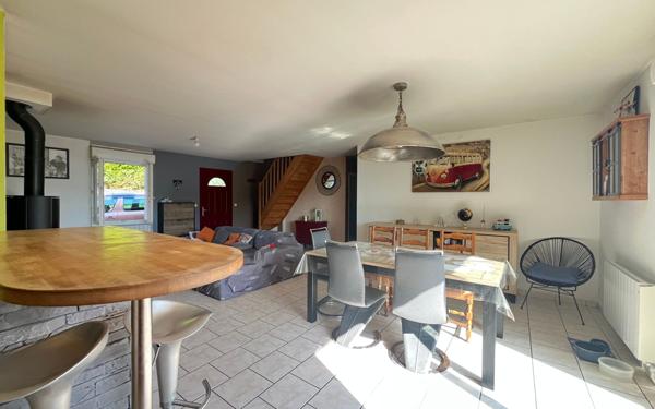 Maison à vendre    7 pièces •  Saint-Denis-sur-Sarthon