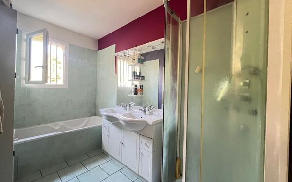 Maison à vendre    7 pièces •  Saint-Denis-sur-Sarthon