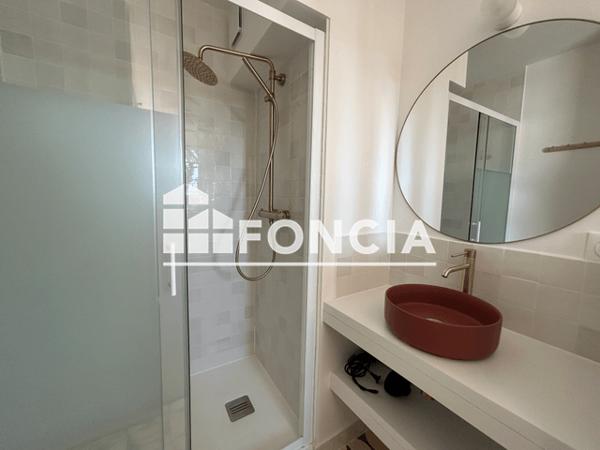 Location Appartement meublé 2 pièces 25.45 m² - 14 RUE DE LA SOLE La Rochelle 17000