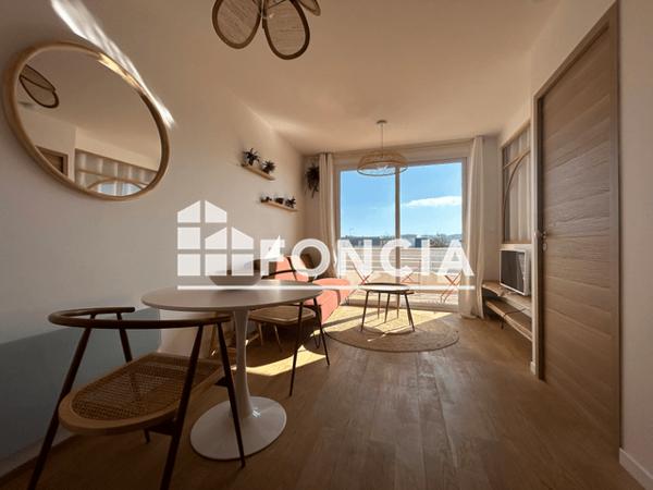 Location Appartement meublé 2 pièces 25.45 m² - 14 RUE DE LA SOLE La Rochelle 17000