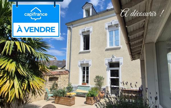 Maison de ville lumineuse avec garage - 110 m2- LAVAL- RIVE DROITE (53)