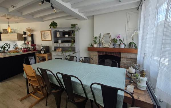 Maison de ville lumineuse avec garage - 110 m2- LAVAL- RIVE DROITE (53)