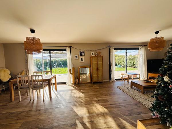 Proche CARCASSONNE, Maison de plain pied avec garage