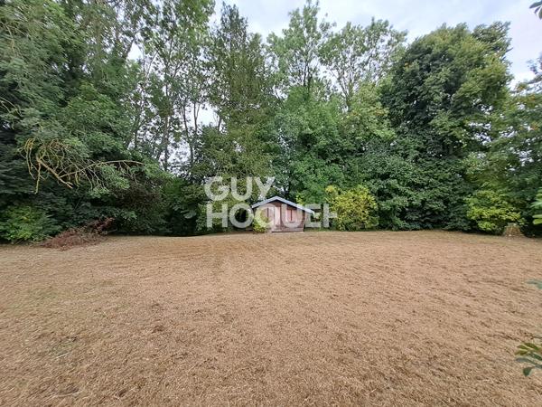 Terrain de loisirs avec étang et chalet à vendre à PÉRONNE (80200)
