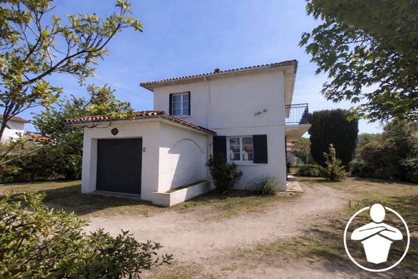 Vente                                                      Maison
                        
                     7 pièces                      149 m2                     à Villeneuve-sur-Lot