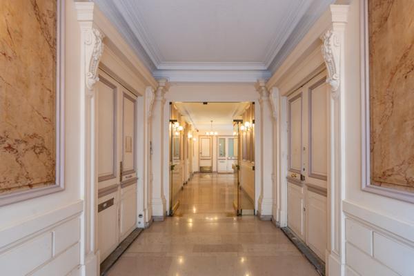 APPARTEMENT FAMILIAL DANS UN COPROPRIETE