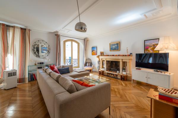 APPARTEMENT FAMILIAL DANS UN COPROPRIETE