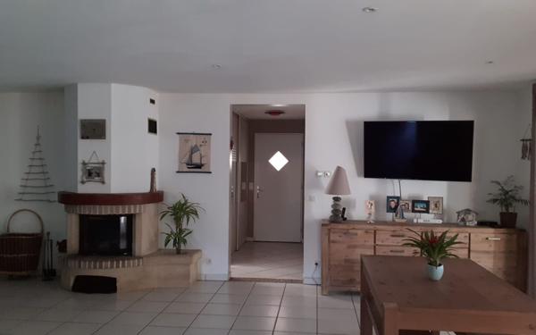 Maison à vendre    7 pièces •  Messanges