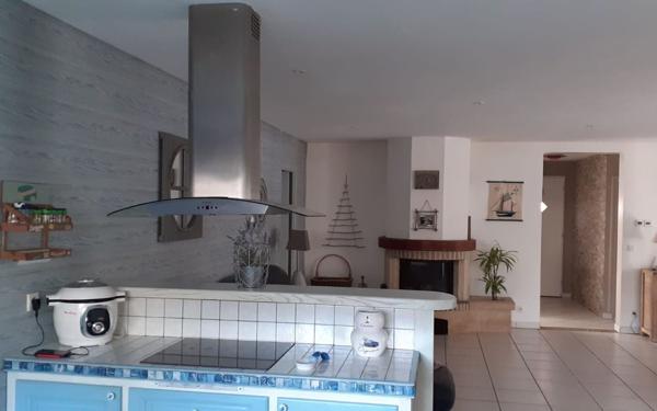 Maison à vendre    7 pièces •  Messanges