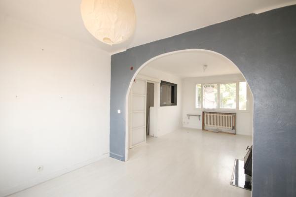 A vendre maison 79m2, 3 chambres, 1 garage, DPE
