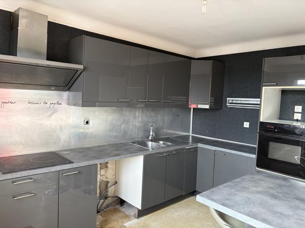 A vendre maison 79m2, 3 chambres, 1 garage, DPE