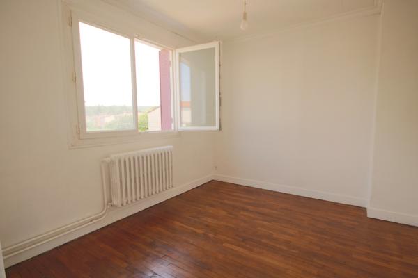 A vendre maison 79m2, 3 chambres, 1 garage, DPE