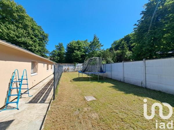 Domaine 24 pièces de 533 m² à Claye-Souilly (77410)
