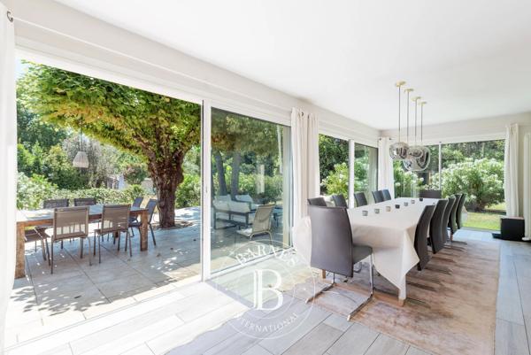 Peymeinade, Villa 7 Chambres -  245 m² à vendre
