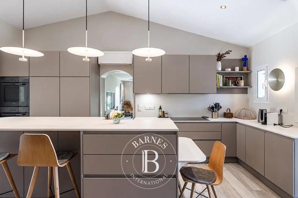 Peymeinade, Villa 7 Chambres -  245 m² à vendre