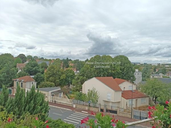 AU SEIN D'UNE RESIDENCE DE STANDING A SAINT GERMAIN EN LAYE