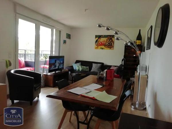 Appartement à louer 3 pièces 70.77m² Olivet (45160)