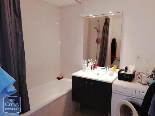 Appartement à louer 3 pièces 70.77m² Olivet (45160)