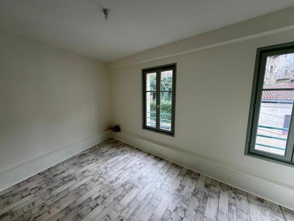 Appartement à louer    2 pièces • 52,60 m2 Bar-le-Duc