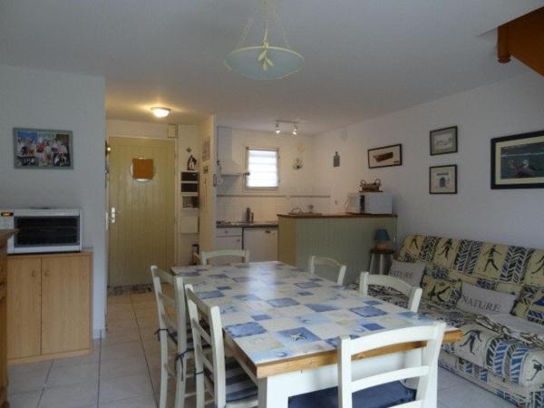 A 500 m des plages et des commerces