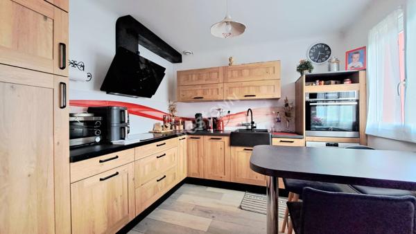 Opportunité à Fontenay-en-Parisis : maison 6 pièces à vendre